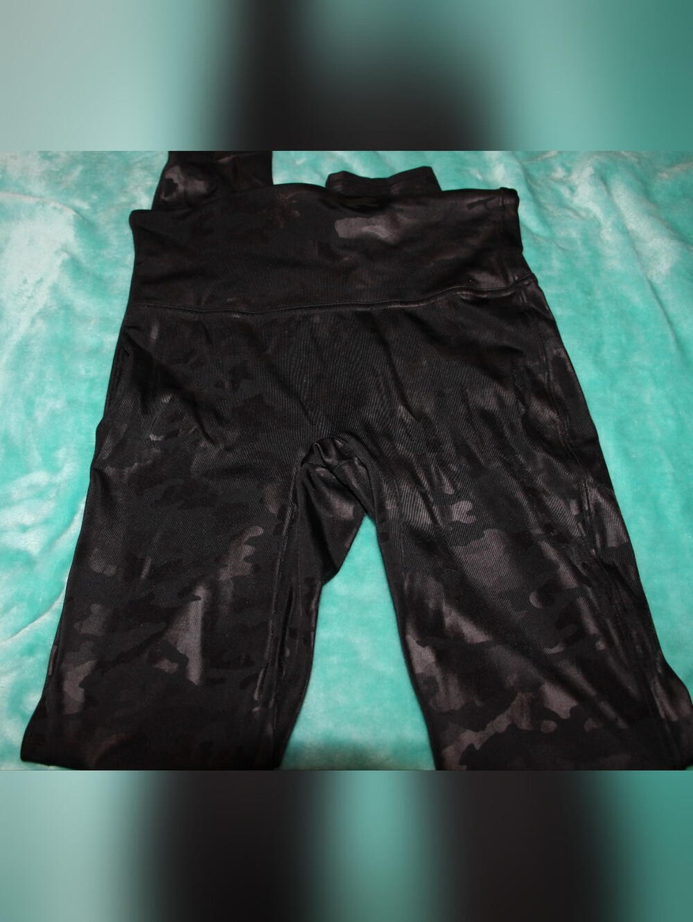 Women's Black Spanx Leggings Size Small - Picture 8 of 8
